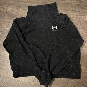 Black and white speckled slightly cropped sweatshirt